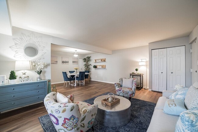 Building Photo - The BLVD at White Springs Rental