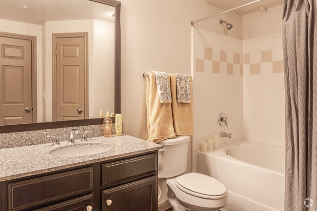 A1 Baño - Willow Creek Apartments