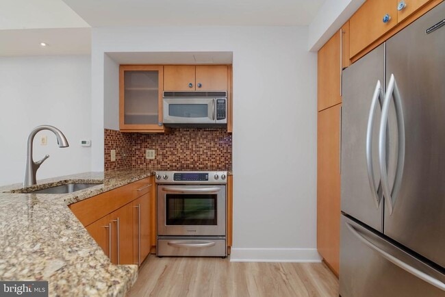 Photo - 675 S President St Unidad 2207