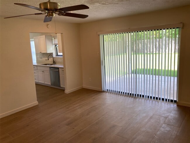 Photo - 16727 Bougainvilla Ln