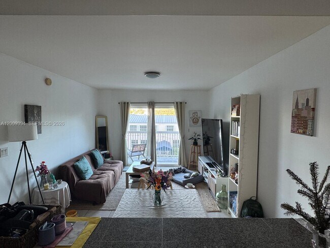 Photo - 2740 SW 28th Terrace Unit 305