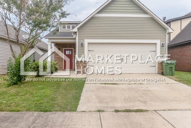 Photo - 440 Tree Line Dr