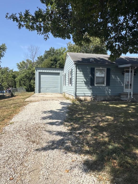 Photo - 806 N Capelle St