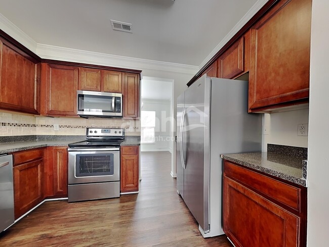 Photo - 2111 Less Traveled Trail