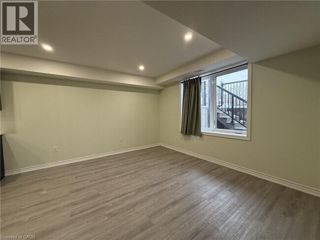 Photo - 289 Chapel Hill Dr