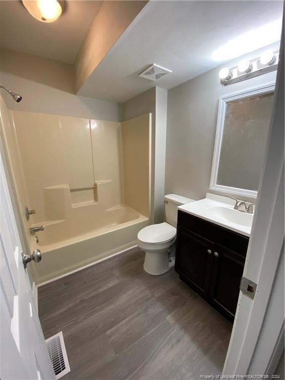 Photo - 1052 Strickland Bridge Rd