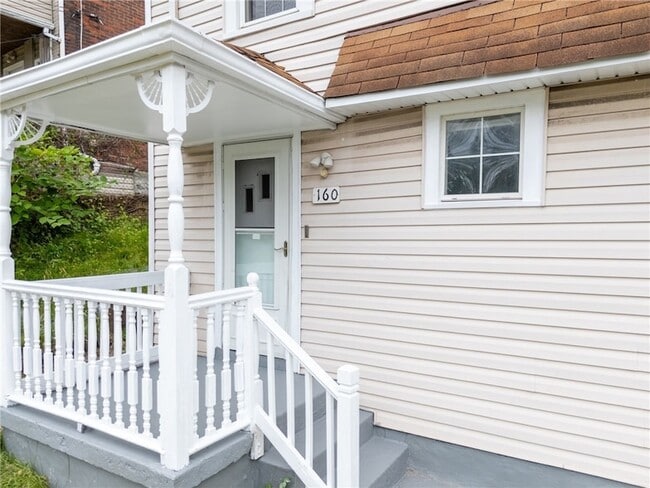 Photo - 160 Hazelwood Ave
