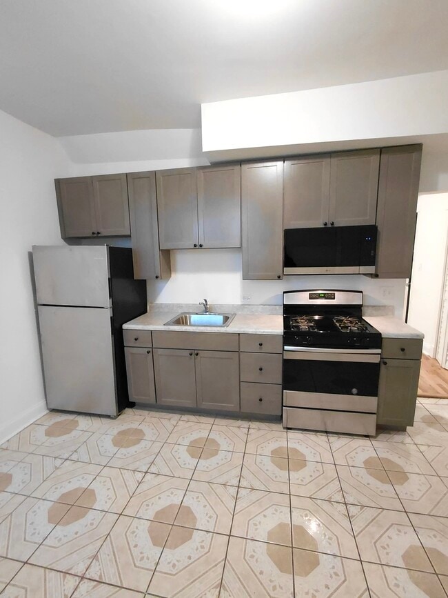 Photo - 1255 N Harding Ave Unidad 1S