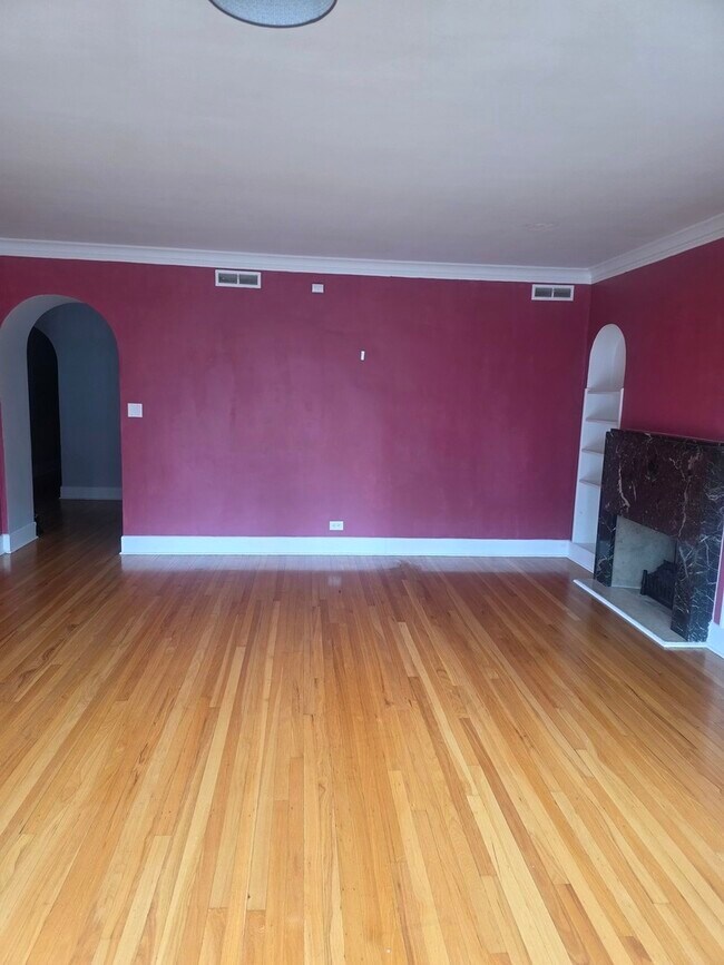 Photo - 6926 S Paxton Ave