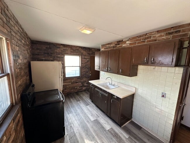 Building Photo - 5262 N 50th St Rental