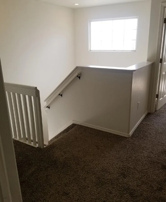 Photo - 2111 Northmoor Terrace Apartment Unit B