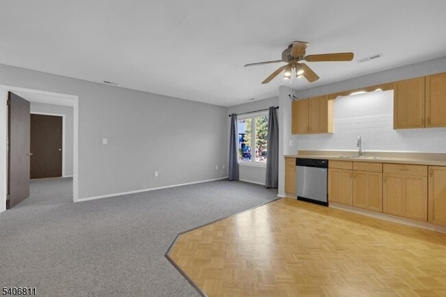 Photo - 13228 Dell Pl