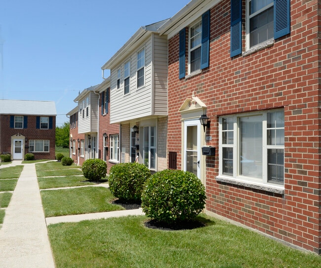 Photo - Yorktowne Townhomes
