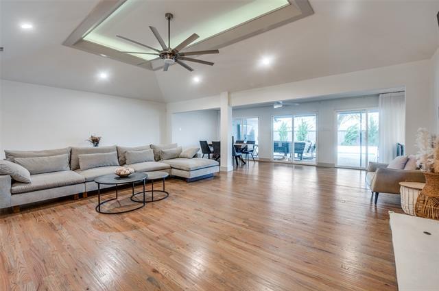 Photo - 6616 St Anne St