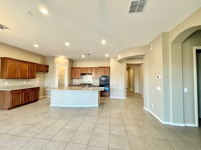 Photo - 2575 S Quaintance St