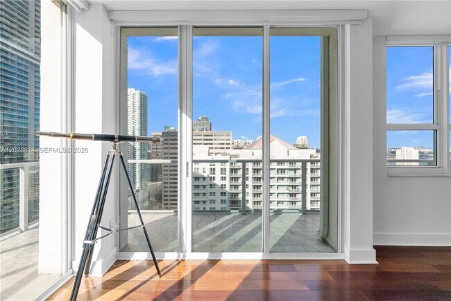 Photo - 1155 Brickell Bay Dr Unidad PH102