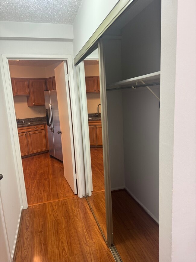 Photo - 1600 N Oak St Unit #1632