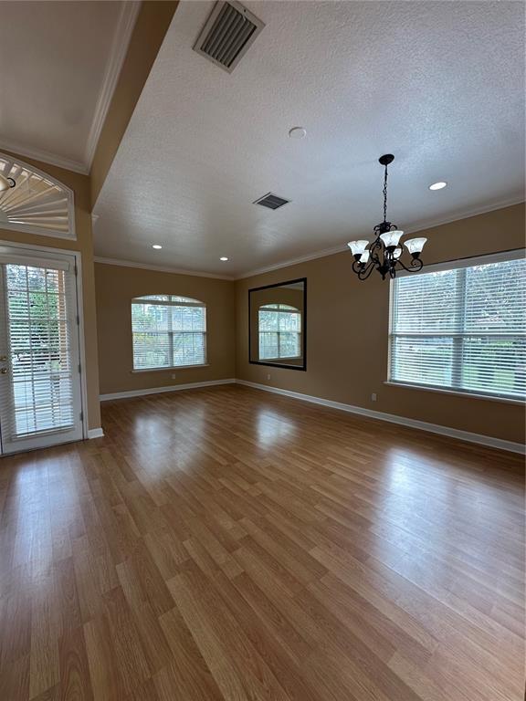 Photo - 7729 Aralia Way