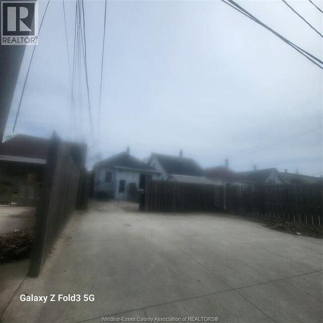Photo - 2024 Ottawa St