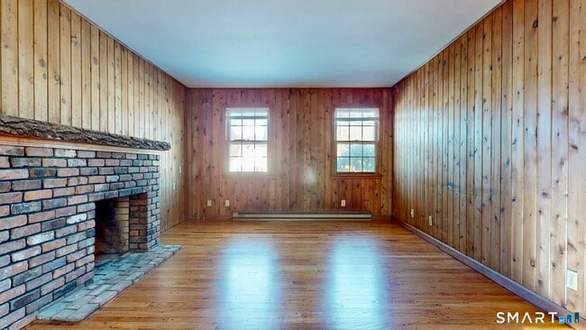 Photo - 107 Chestnut St