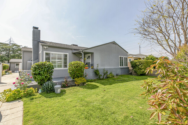 Photo - 1527 N Screenland Dr Casa