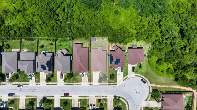 Photo - 904 Strickling Dr