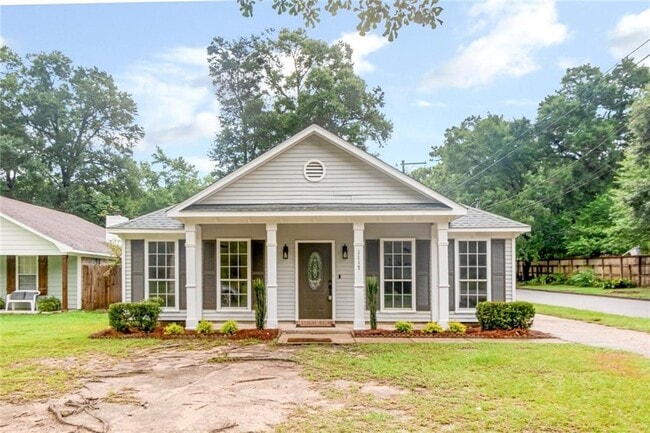 Building Photo - 1117 Pinemont Dr