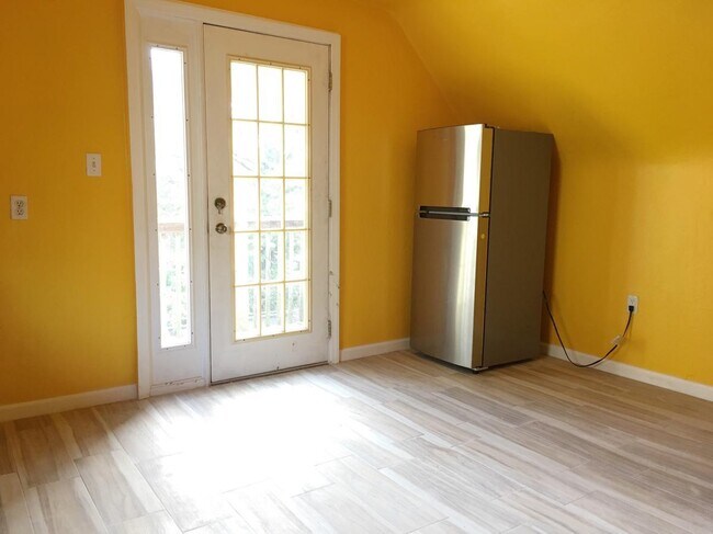 Photo - 703 Ivy St Unidad 3