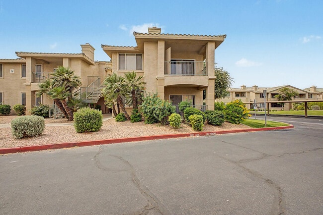 Building Photo - 16013 S Desert Foothills Pkwy Unit Apt 2064