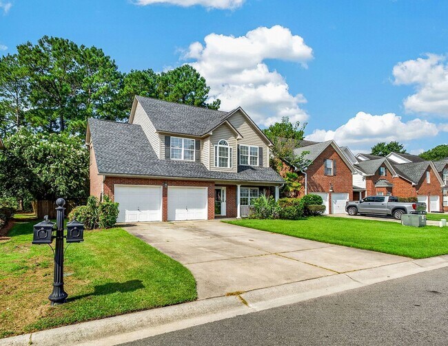 Building Photo - 8727 Evangeline Dr
