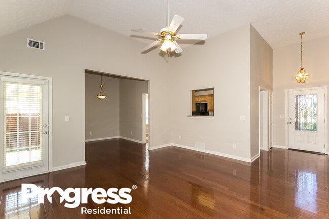 Photo - 437 Camella Cir
