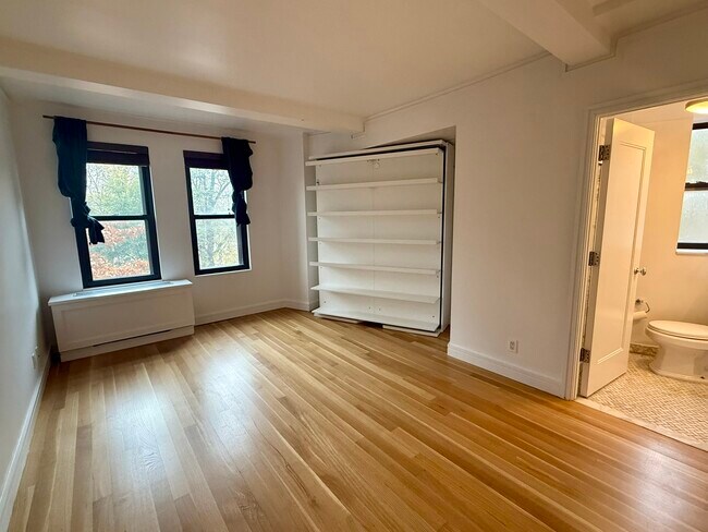 Photo - 230 Riverside Dr