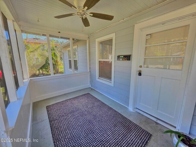 Photo - 616 Woodbine St