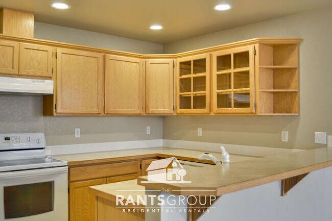 Photo - Low maintenance yard!