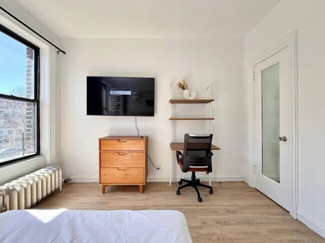 Photo - Nice room in a good neighborhood Unit 2A