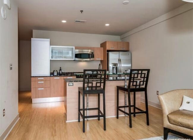 Photo - 1133 Metropolitan Ave Unit 320