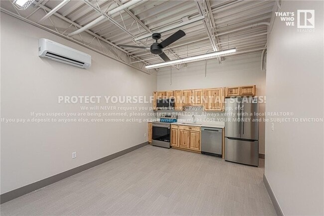 Photo - 85 W 15th St