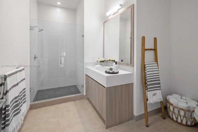 Photo - 2800 SW 27th Terrace Unit 0316