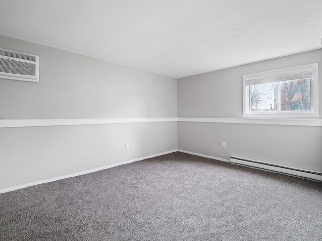 Pinegrove Apartments
