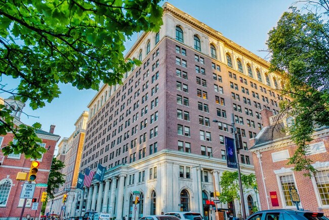 Photo - 150S S Independence Mall W Unidad ID1060929P