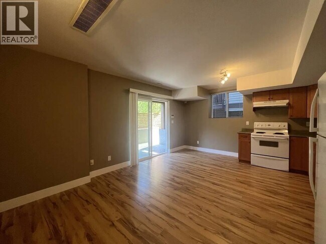 Photo - 13901-1229B 229b St