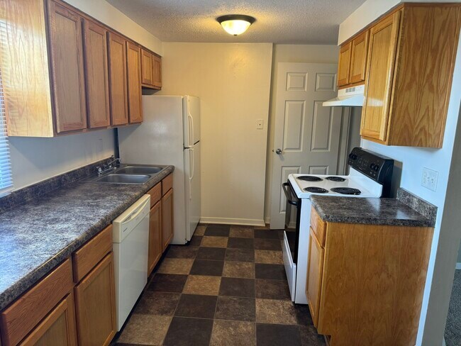 Photo - 61 Sutton Ct Unit 61