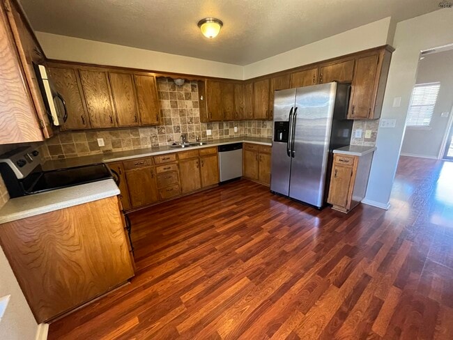 Photo - 1308 Montgomery St