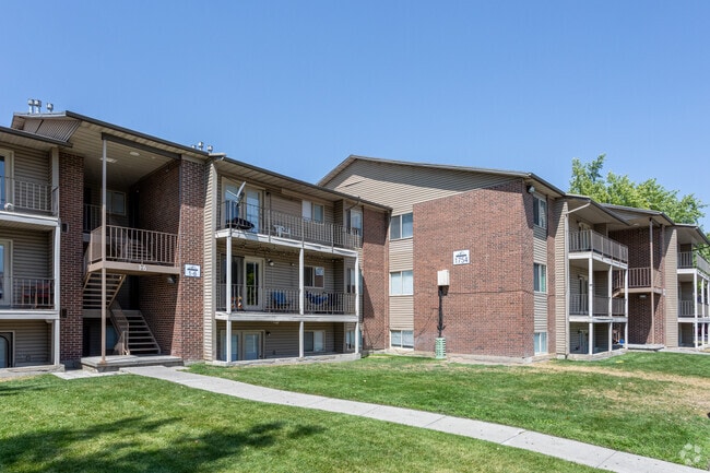 Building Photo - Cambridge Cove Rental