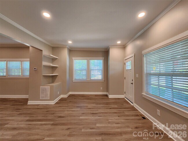 411 W 6th Ave