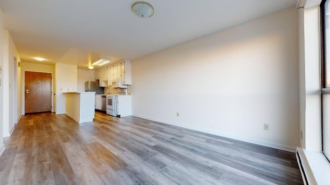 Photo - Charming 2BD/1BA Apartment in Prime Neighborhood with Parking Unit 102