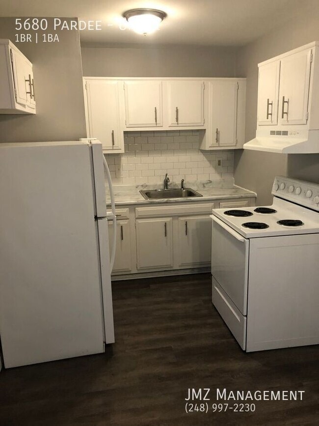 Photo - 5680 Pardee-Unit 1 Unidad 1