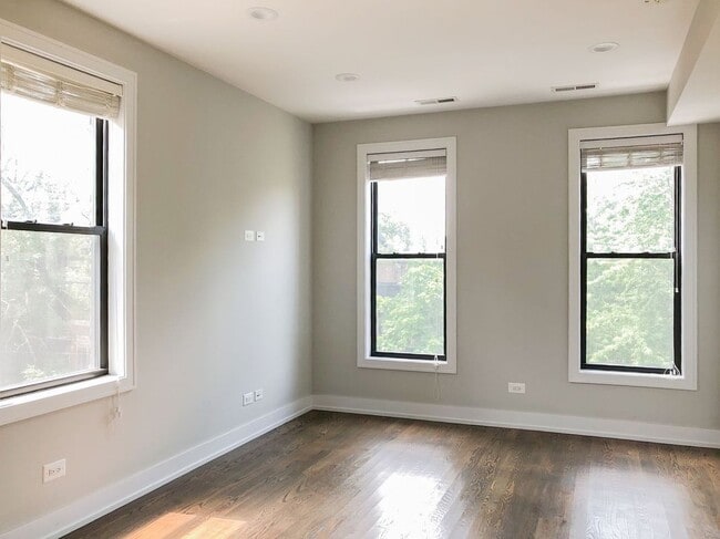 Photo - 2315 N Southport Ave Unit 3F