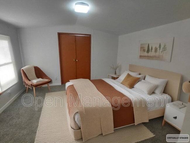 Photo - 301 Mantle Ave