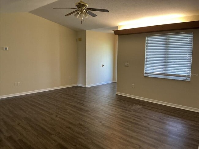 3381 Escobar Ln